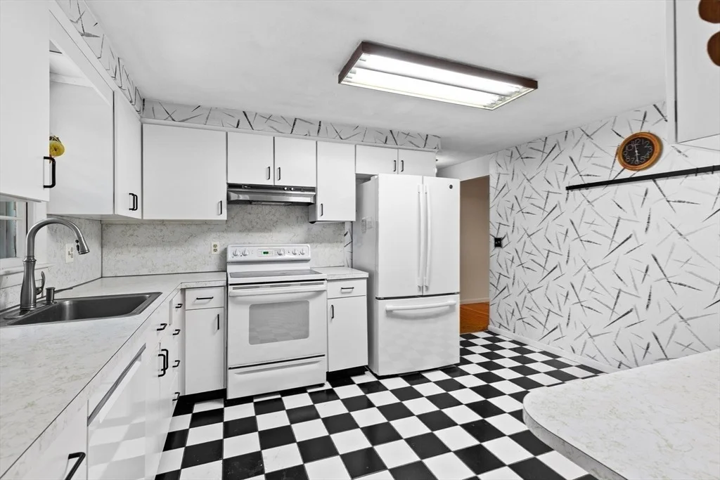 Photo of 14 Oxbow Rd