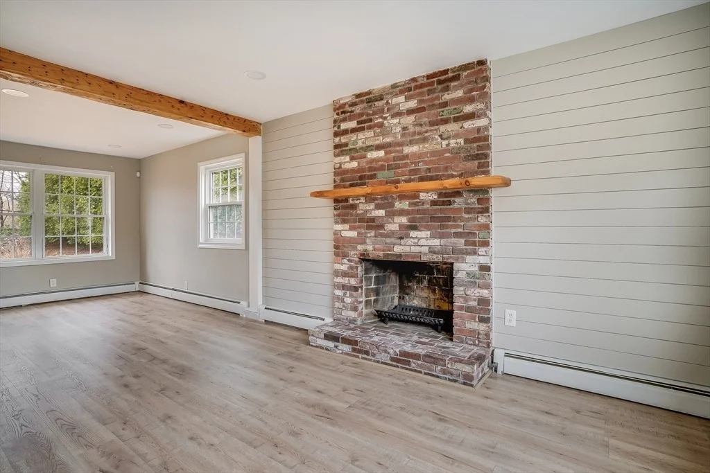 Photo of 24 Pleasant Circle