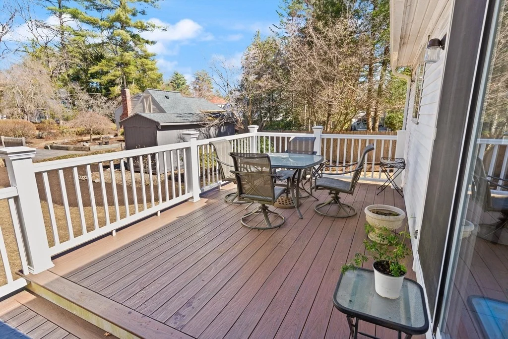 Photo of 552 Hudson Rd.