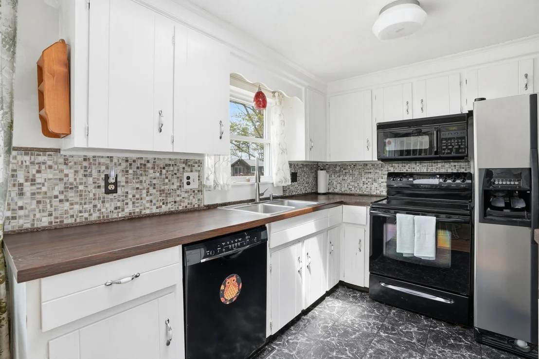 Photo of 94 Edgewater Drive