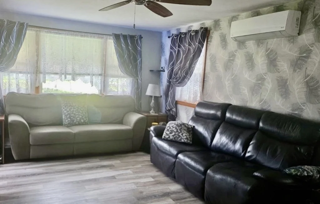 Photo of 44 Wilson Ave