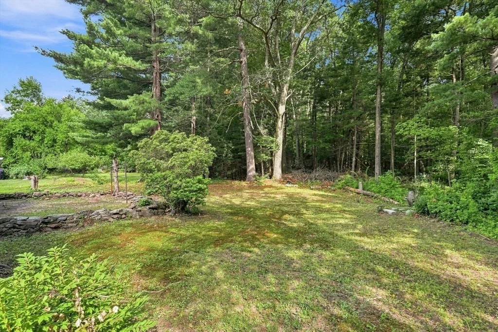 Photo of 92 Oak Hollow Rd
