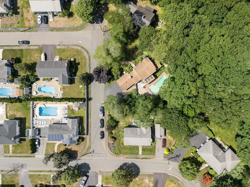 Photo of 1 Eric Drive
