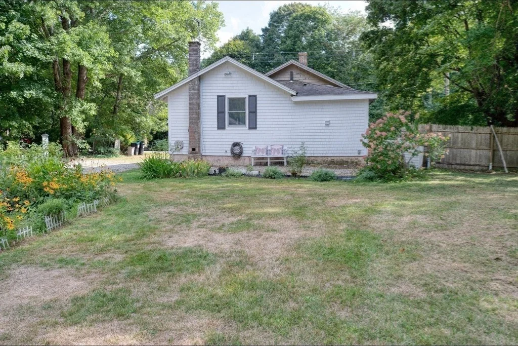 Photo of 13 Crescent St
