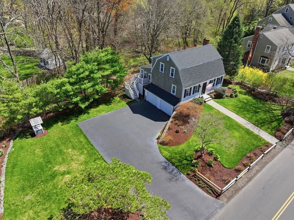 Photo of 70 Elm St