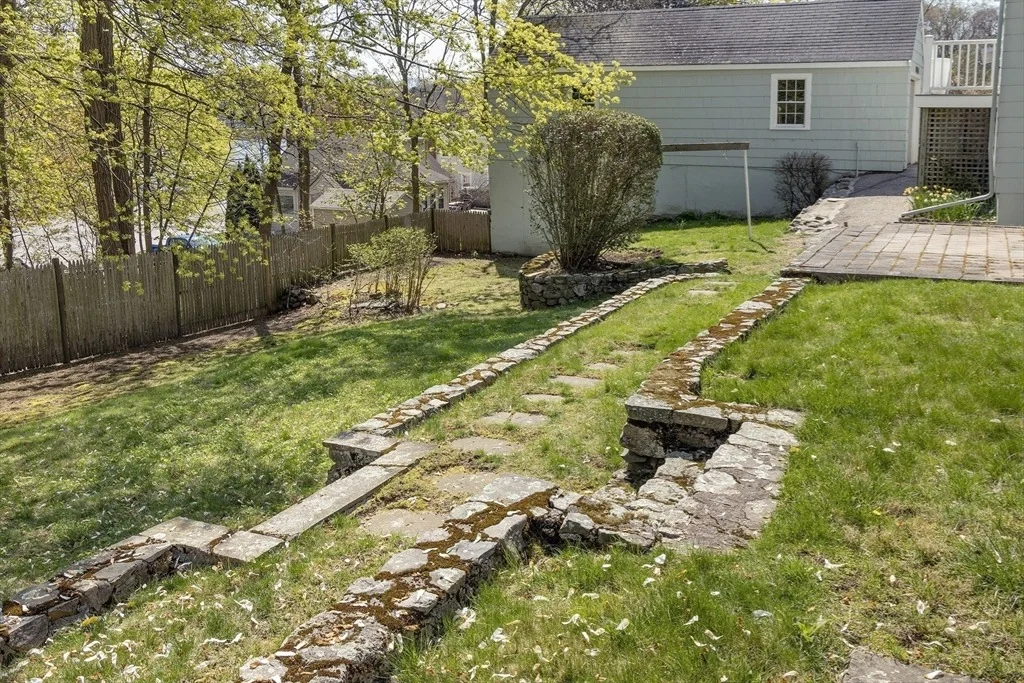 Photo of 10 Simmons Road