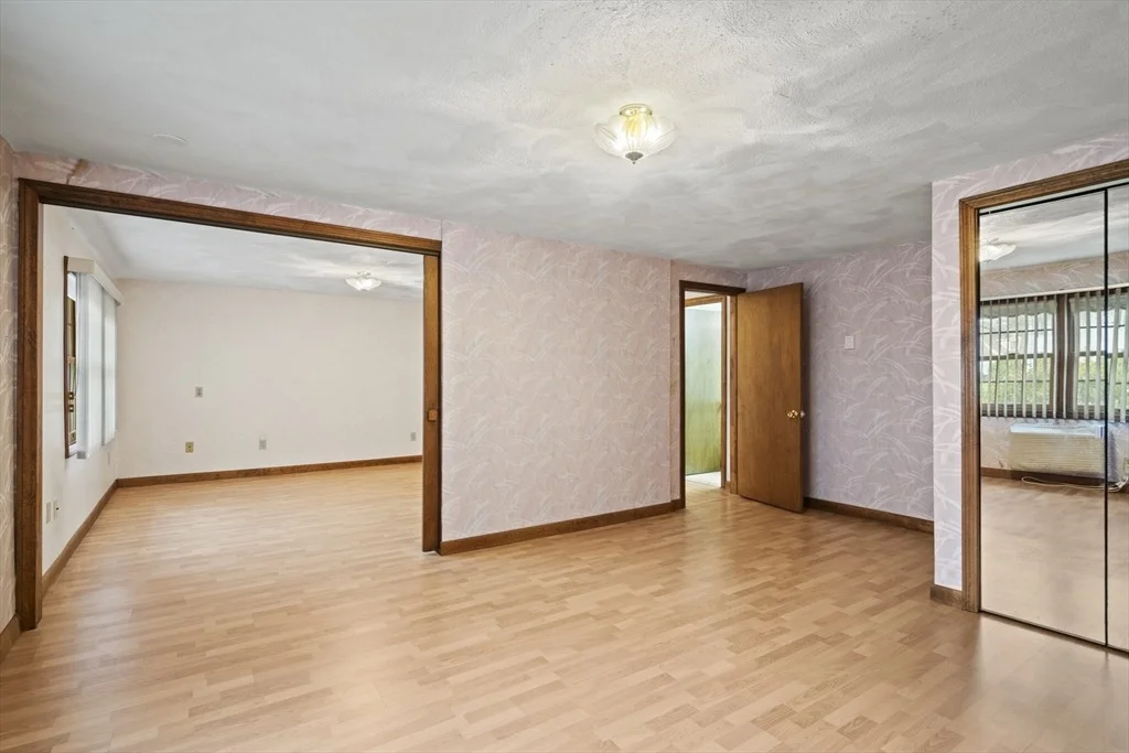Photo of 8 Hunter Circle