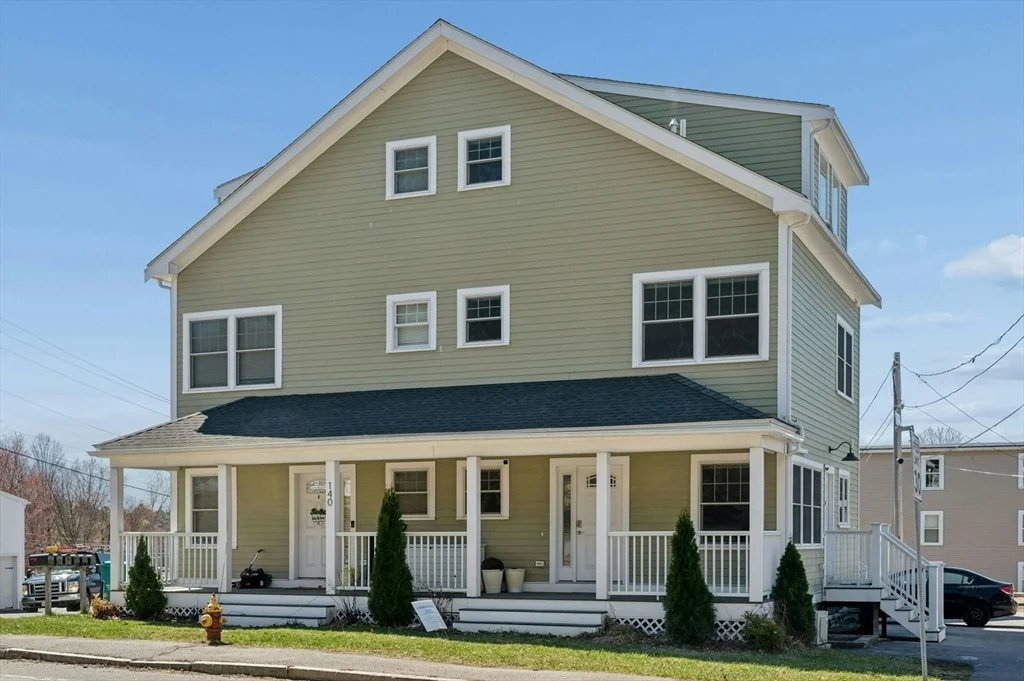 Photo of Unit B at 140 Main St
