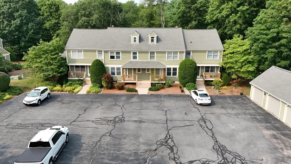 Photo of Unit 6 at 6 Fieldstone Dr