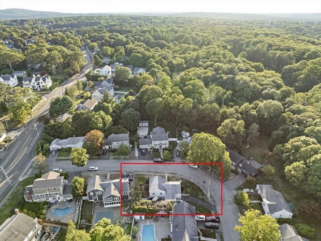 Photo of 17 Badger Cir