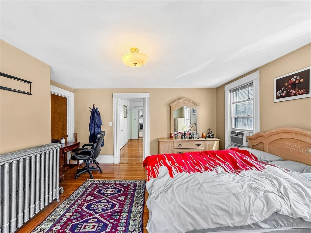 Photo of 76 Baldwin Ave