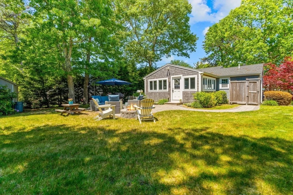 Photo of 157 Wading Place Rd