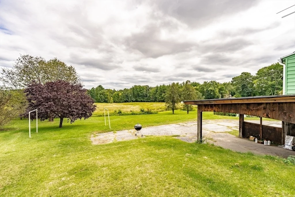 Photo of 187 Leyden Rd