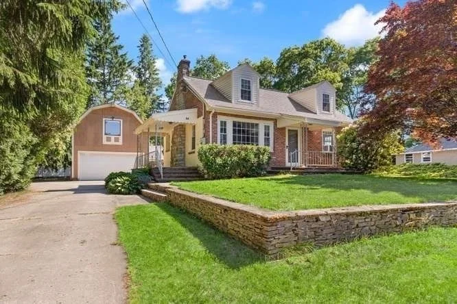 Photo of 84 Walnut St