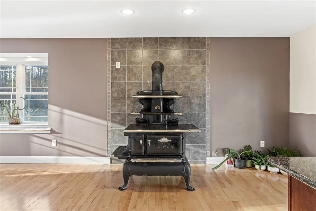 Photo of 358 Reed Road