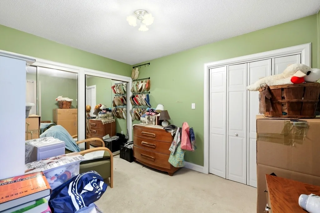 Photo of 10 Lyman Barnes Rd