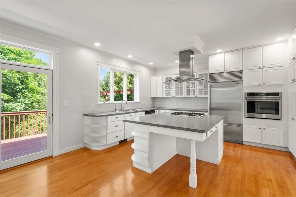 Photo of 15 Montclair Dr