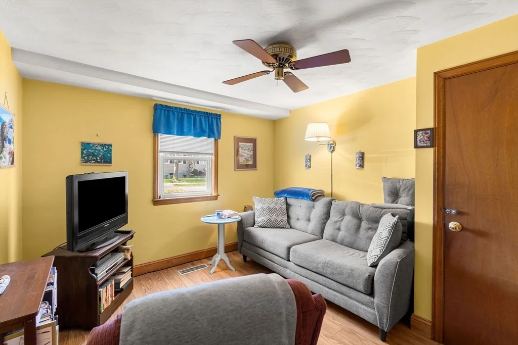 Photo of 104 Holmes