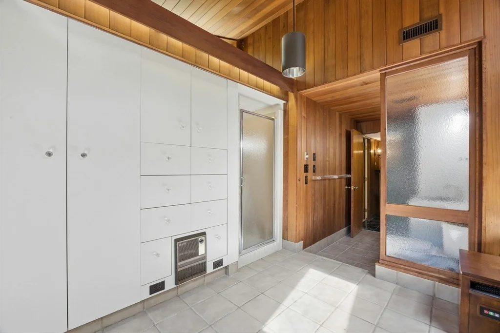 Photo of 19 Hickory Drive