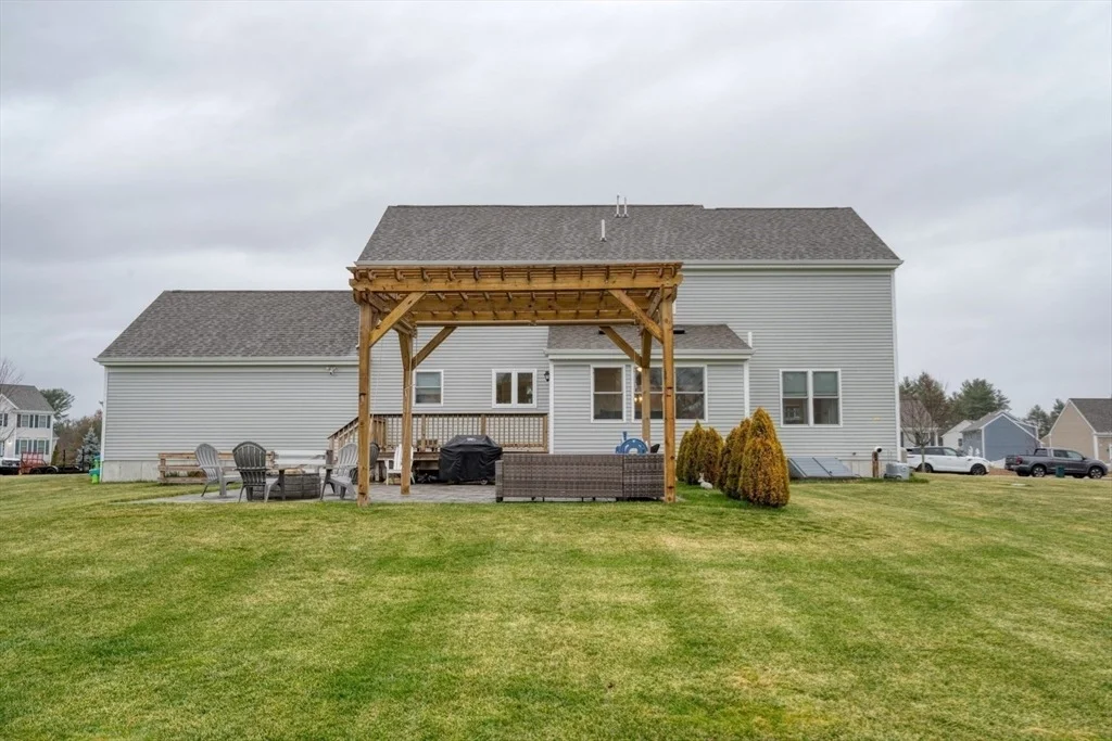 Photo of 4 Sycamore Ln