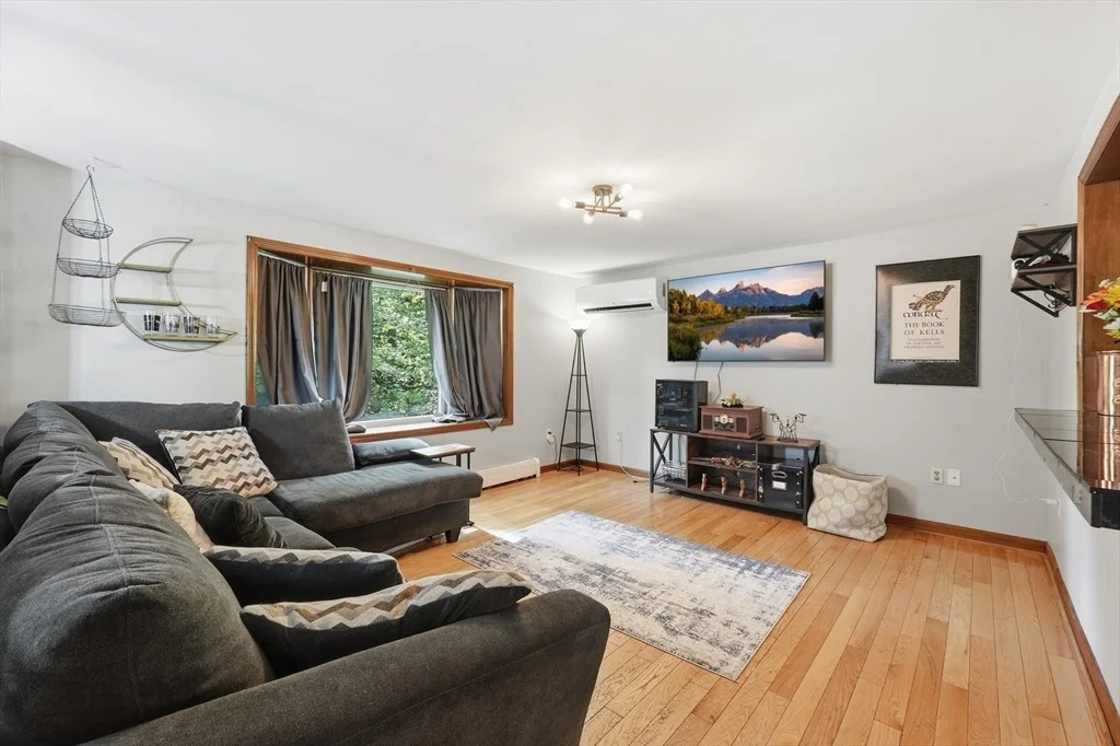 Photo of 87 Allen Road