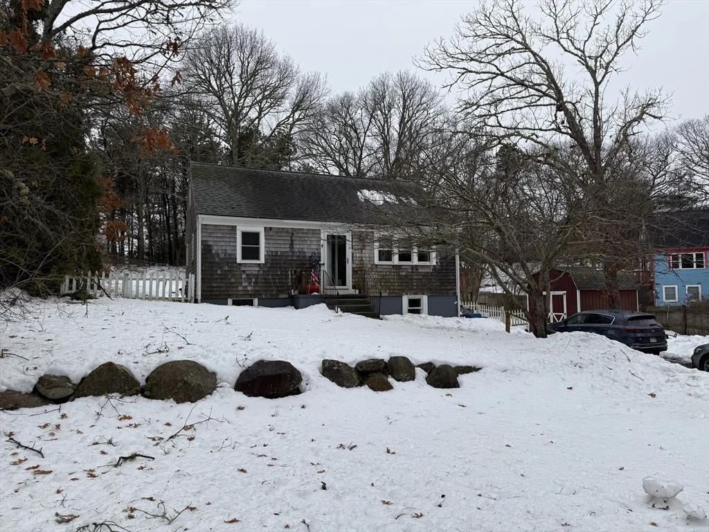 Photo of 14 Saint Anns Ln