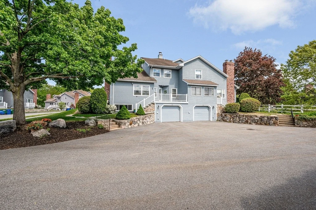 Photo of Unit B at 13 Carnation Circle