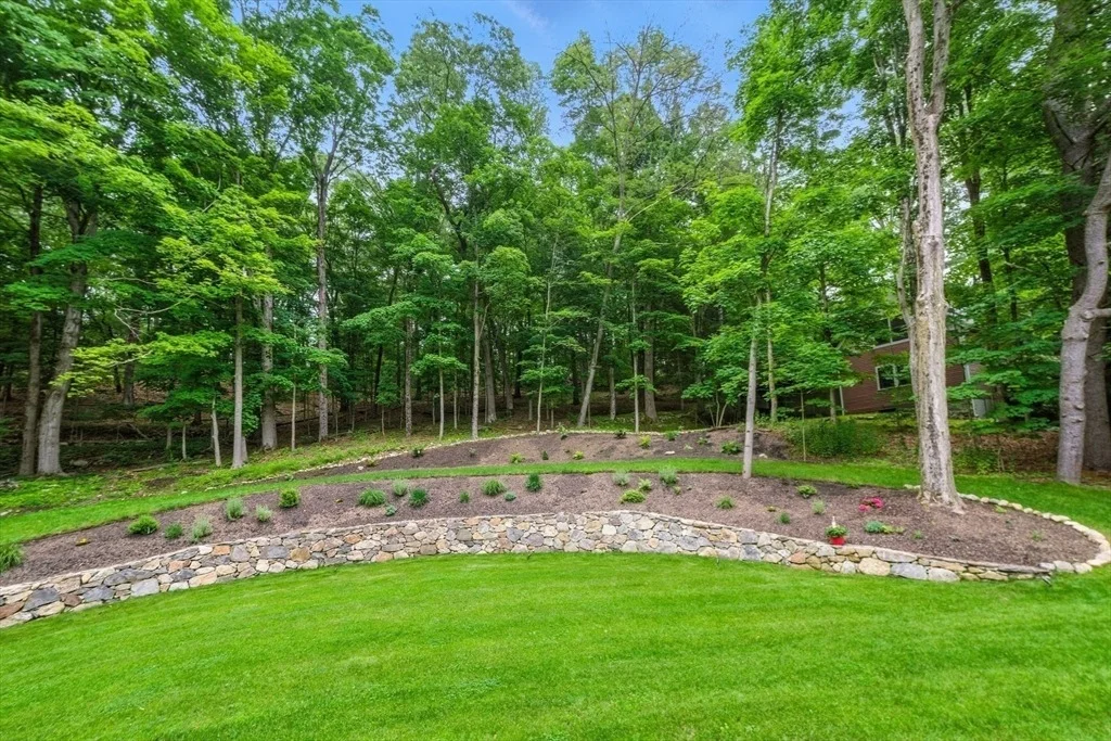 Photo of 98 Great Plain Ave