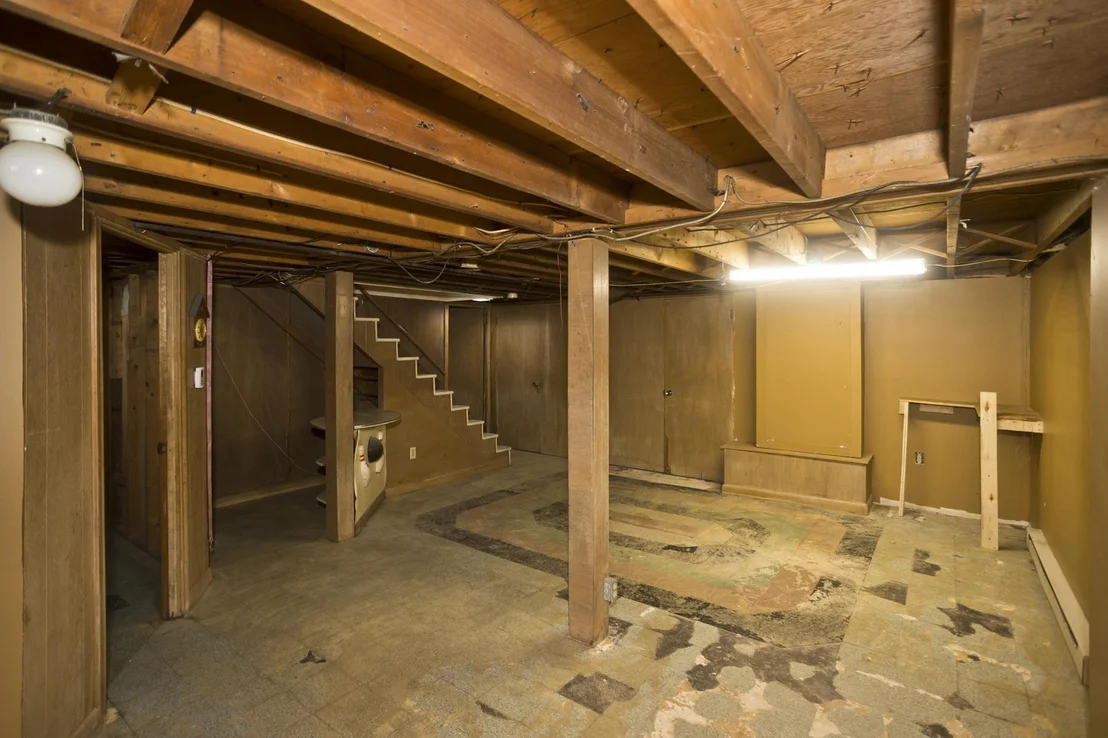 Photo of 956 Granby Rd