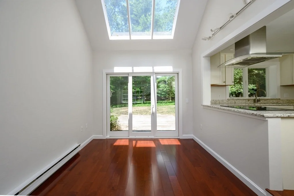 Photo of 30 Huntley Rd