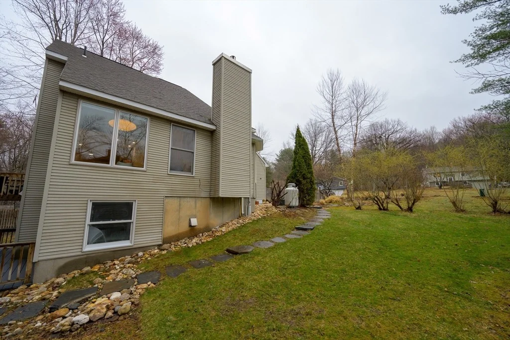 Photo of 39 Dennis Dr