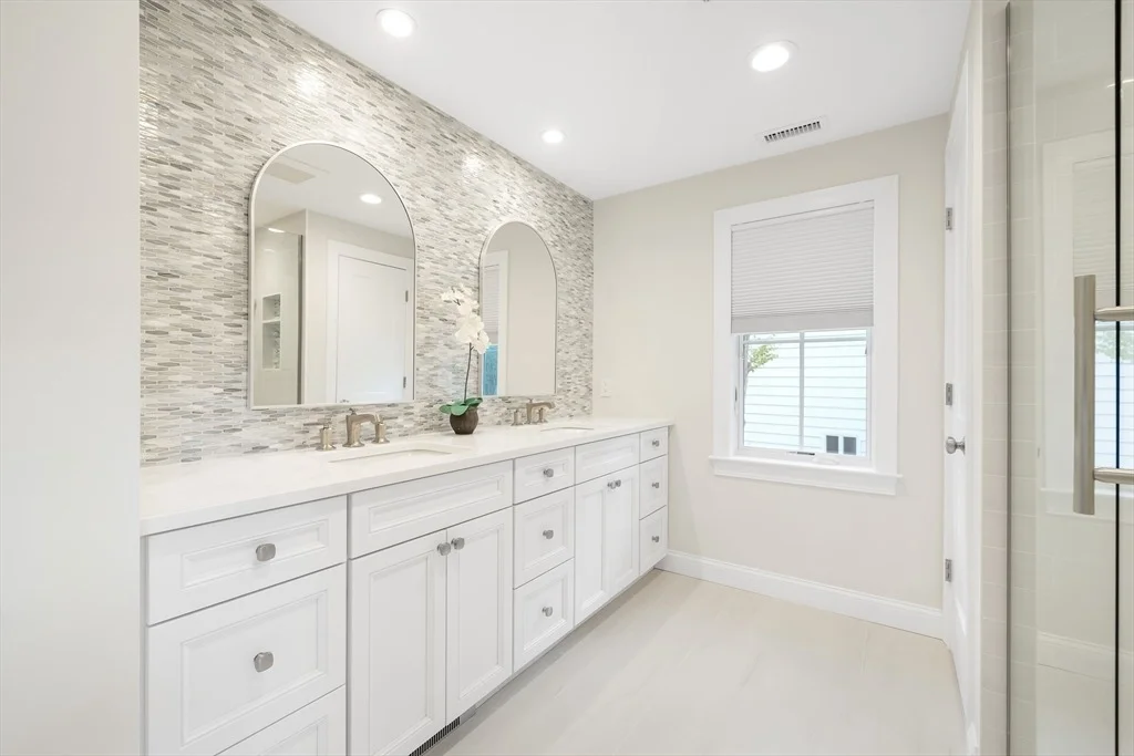 Photo of 22 Fox Hill Drive