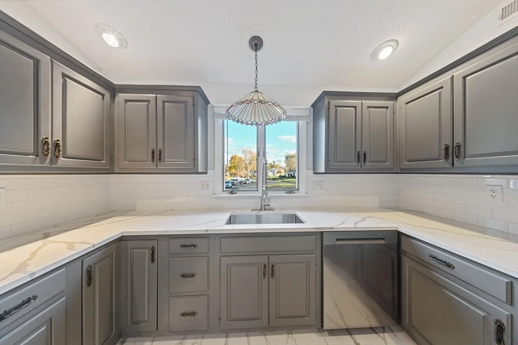 Photo of 86 Willow Brook Drive