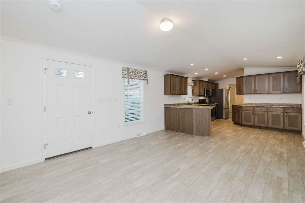 Photo of 80 Bally Dr