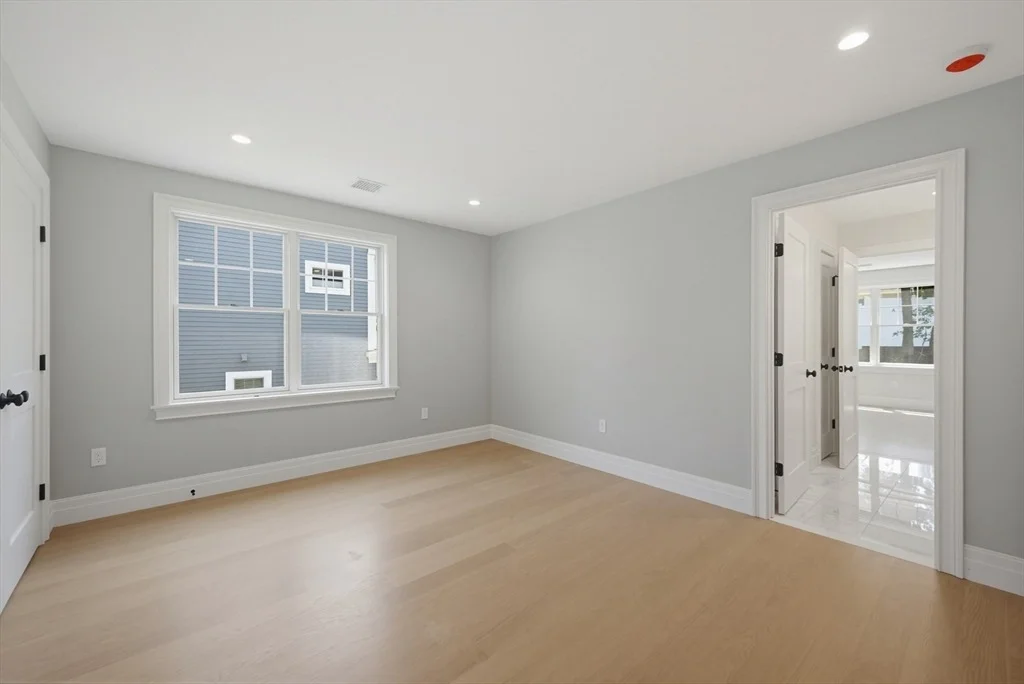 Photo of 70 Woodbine Circle