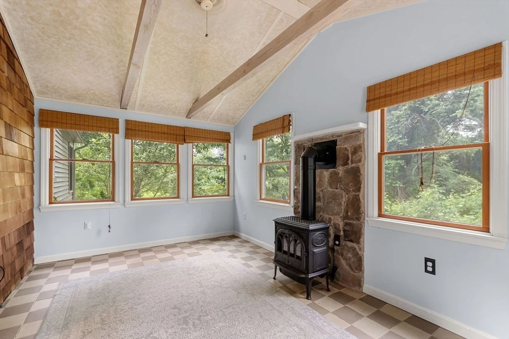 Photo of 3 Colonial Dr
