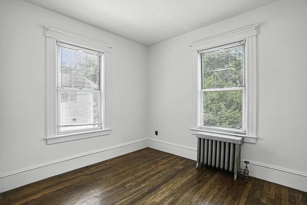 Photo of 15 Robertson Rd