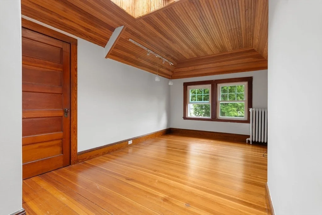 Photo of 855 Commonwealth Ave