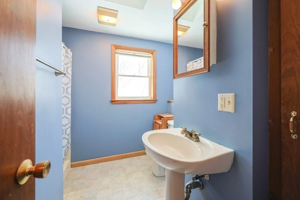 Photo of 53 Robin Road
