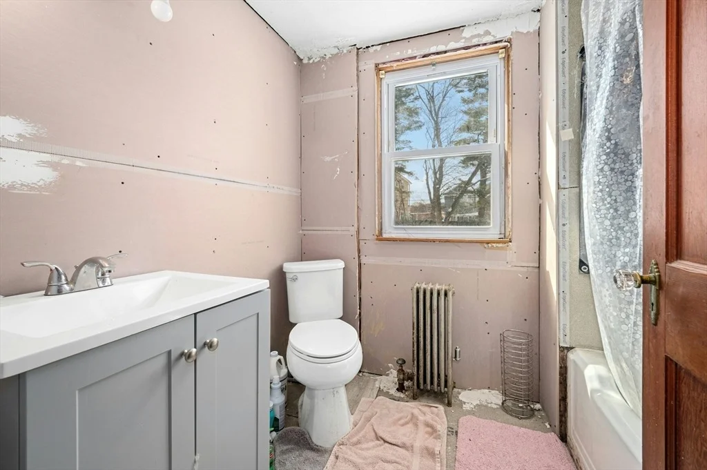 Photo of 152 Beaverbrook Pkwy