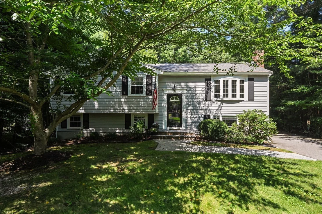 Photo of 49 Old Farm Rd