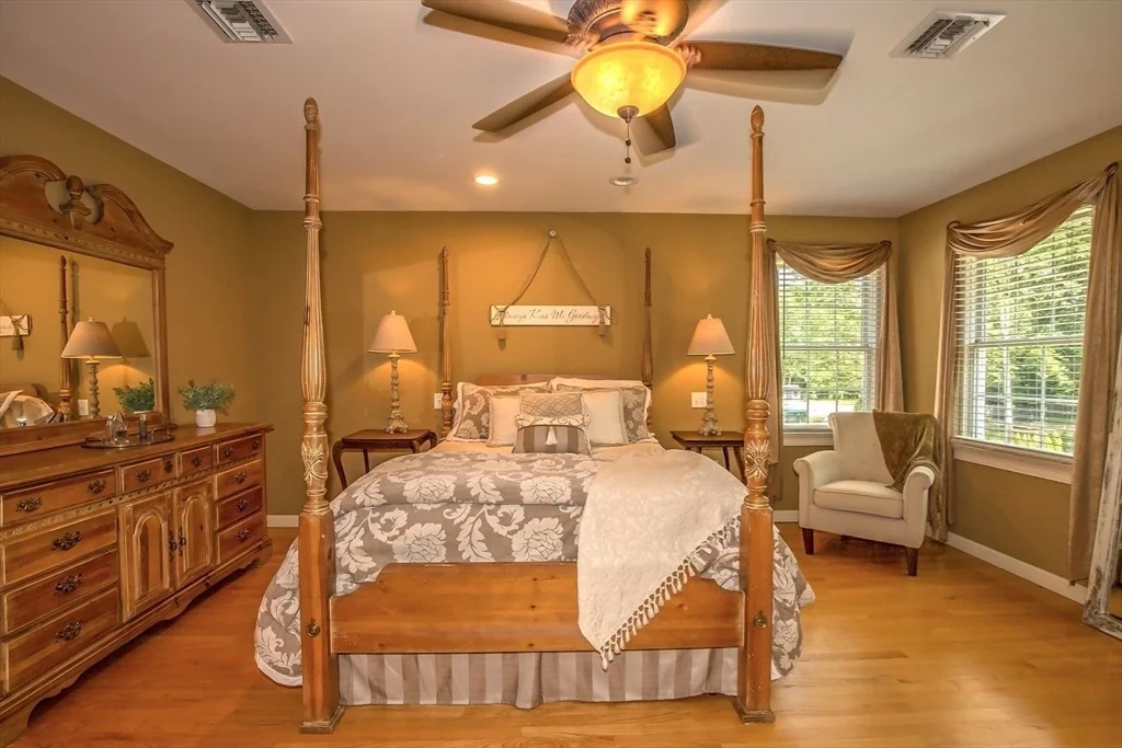 Photo of 41 Christopher Dr