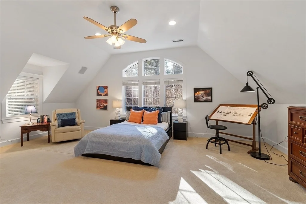 Photo of 80 Daniels Ln