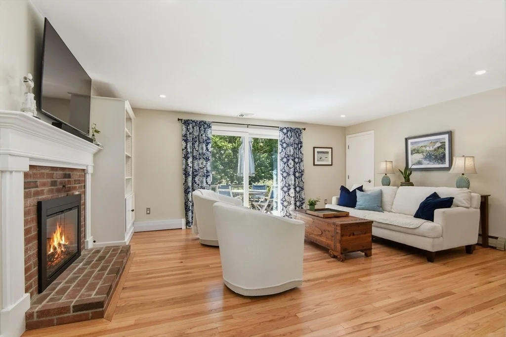 Photo of 8 Emerald Way