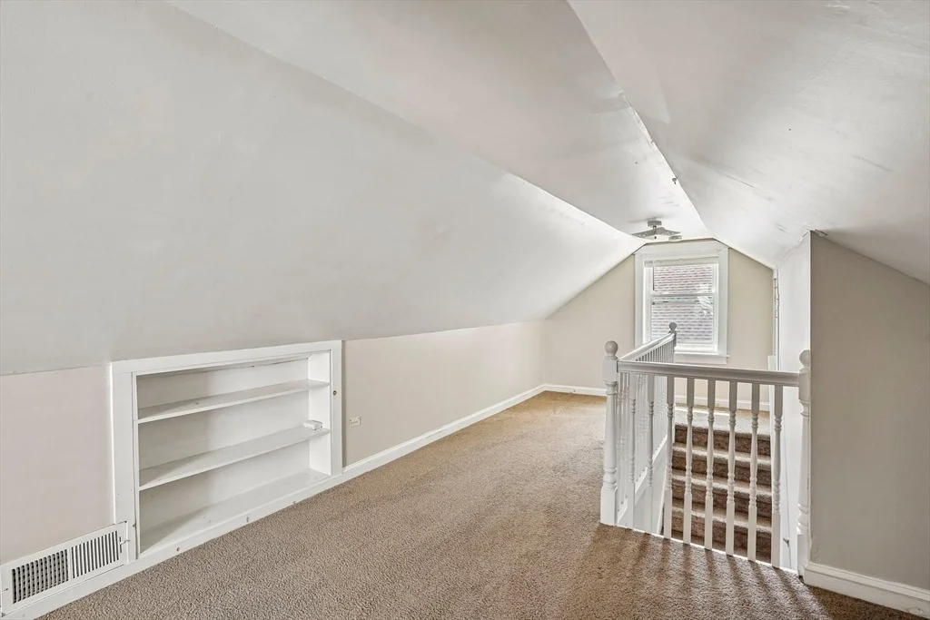 Photo of 10 Standish