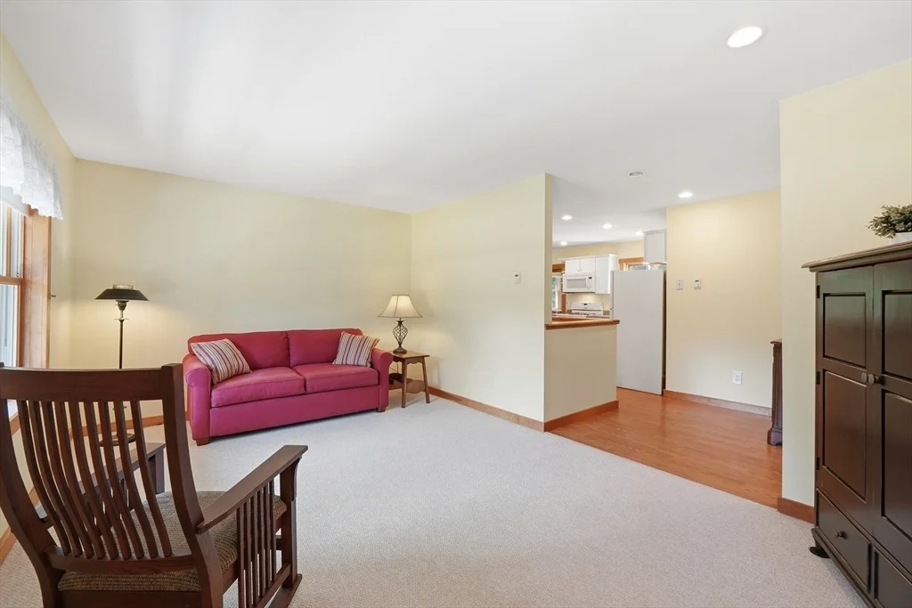 Photo of 15 Thompson Rd