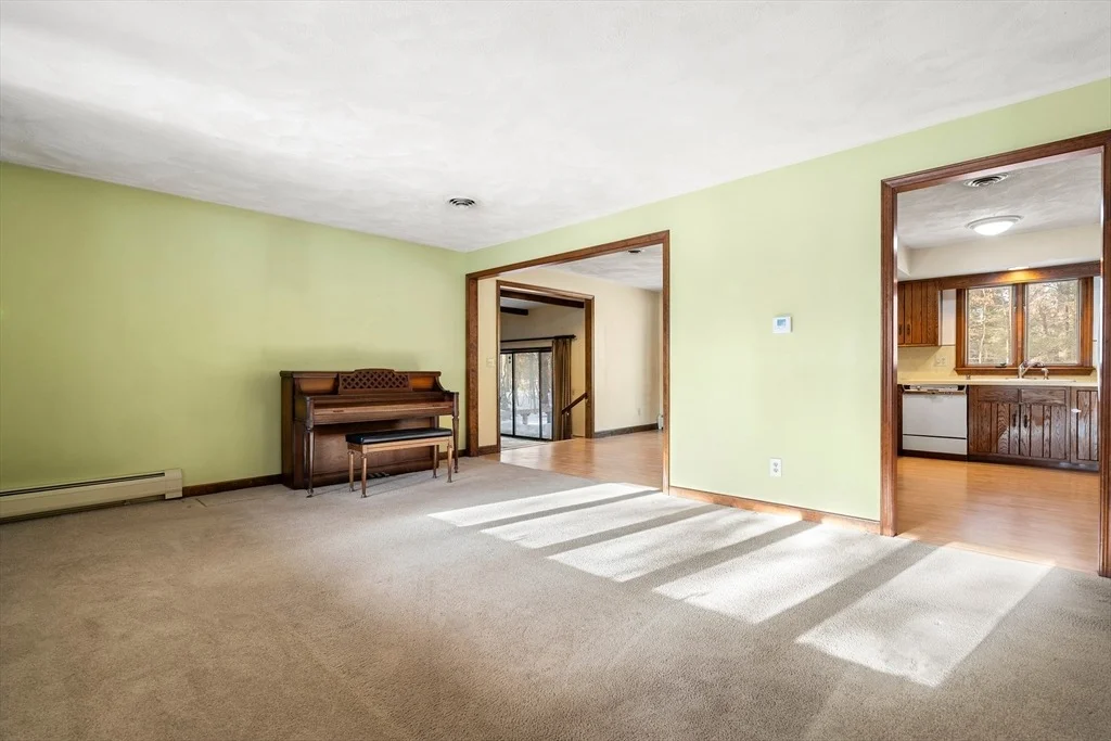 Photo of 26 Nottingham Dr