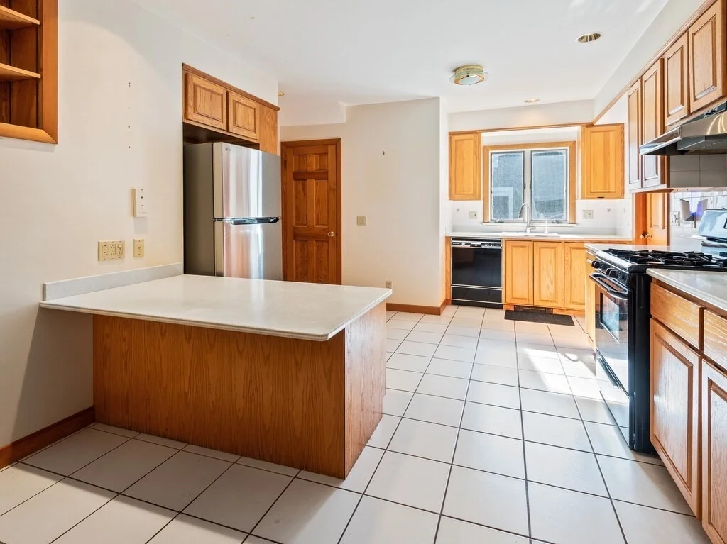 Photo of 83 Commodore Rd
