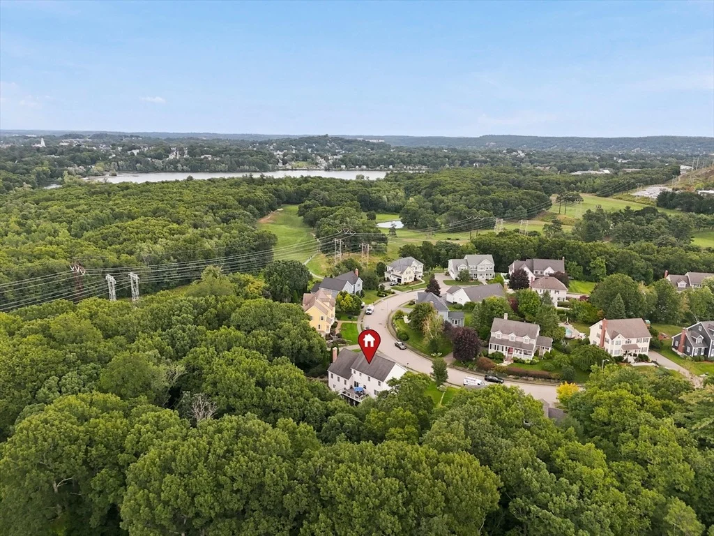 Photo of 33 Fairway Dr