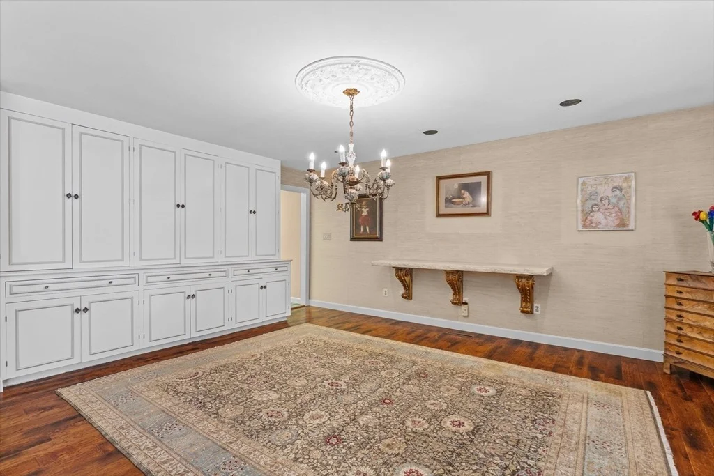 Photo of 35 Lucas Dr